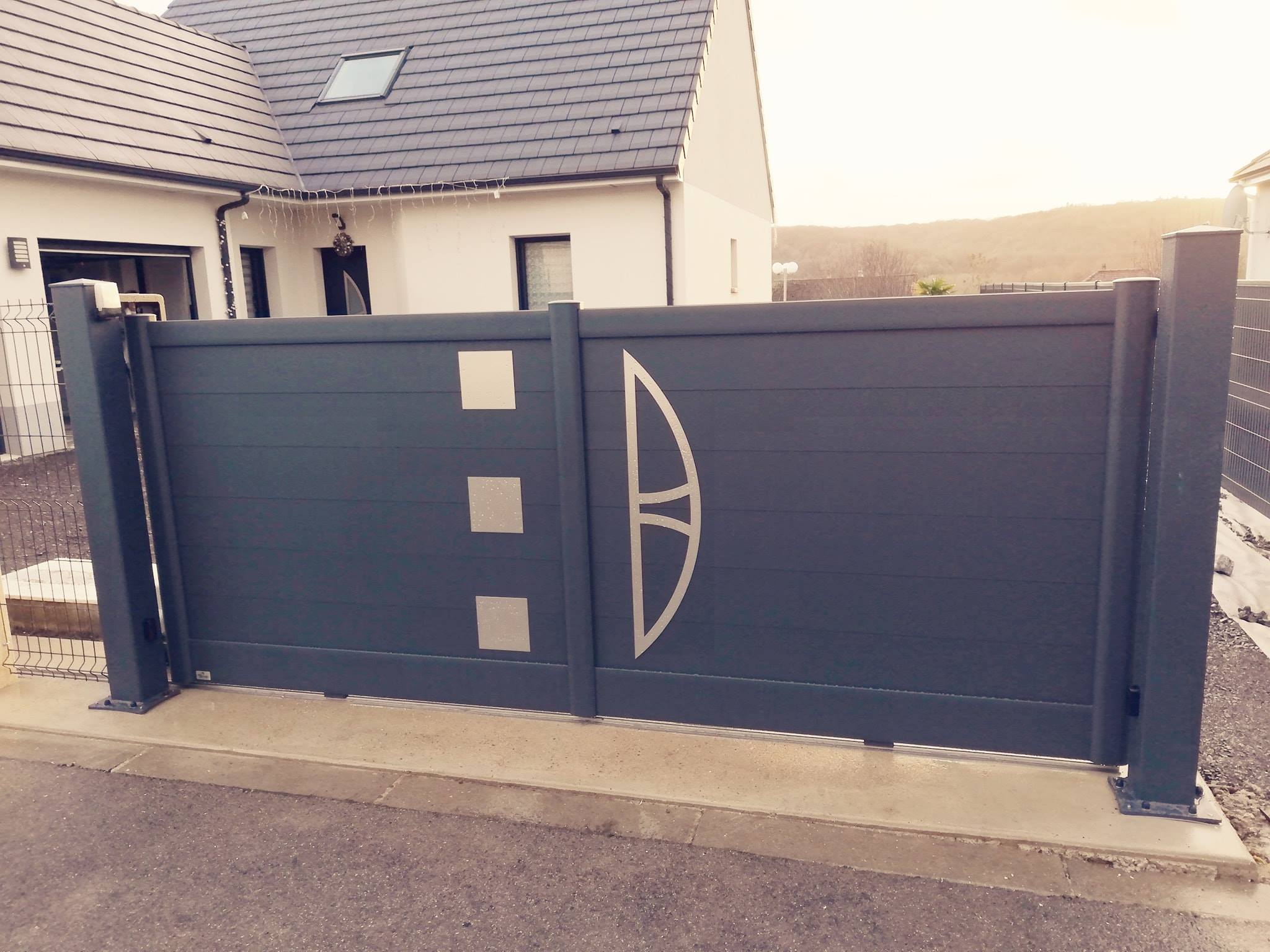 Portail Classica Prestige IVD Alu et sur mesure ART ET PORTAILS
